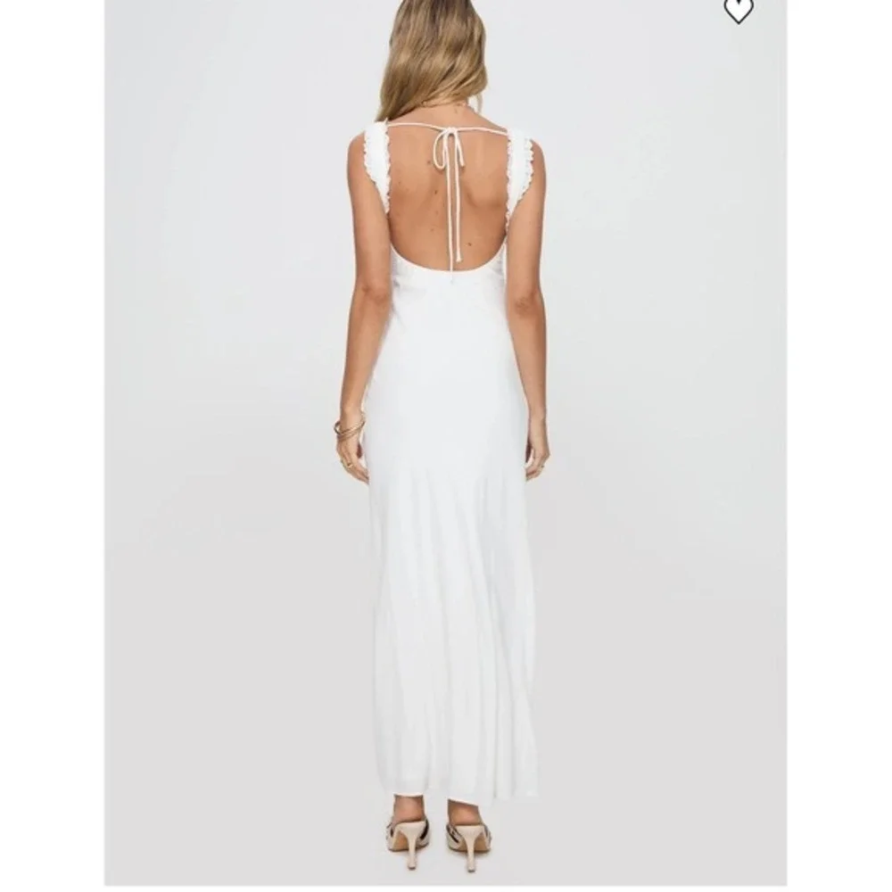 Princess Polly Lillette White Linen Maxi Dress Lace Trim Square Neck Back Tie
4 - Picture 3 of 10